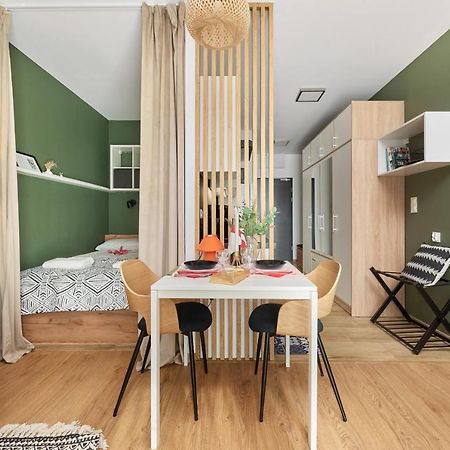 City Panorama Studio Apartments Jaworska 4 By Noclegi Renters Breslavia Exterior foto