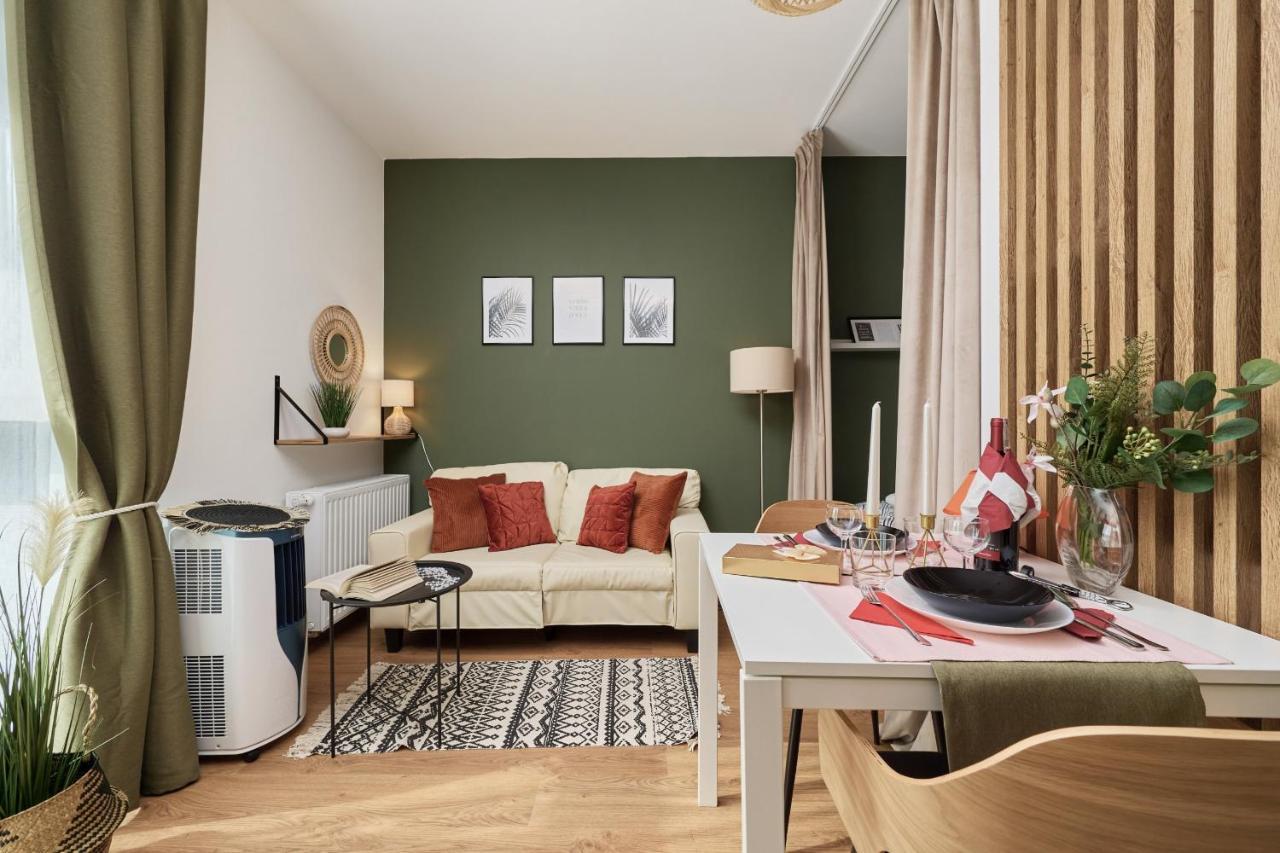 City Panorama Studio Apartments Jaworska 4 By Noclegi Renters Breslavia Exterior foto