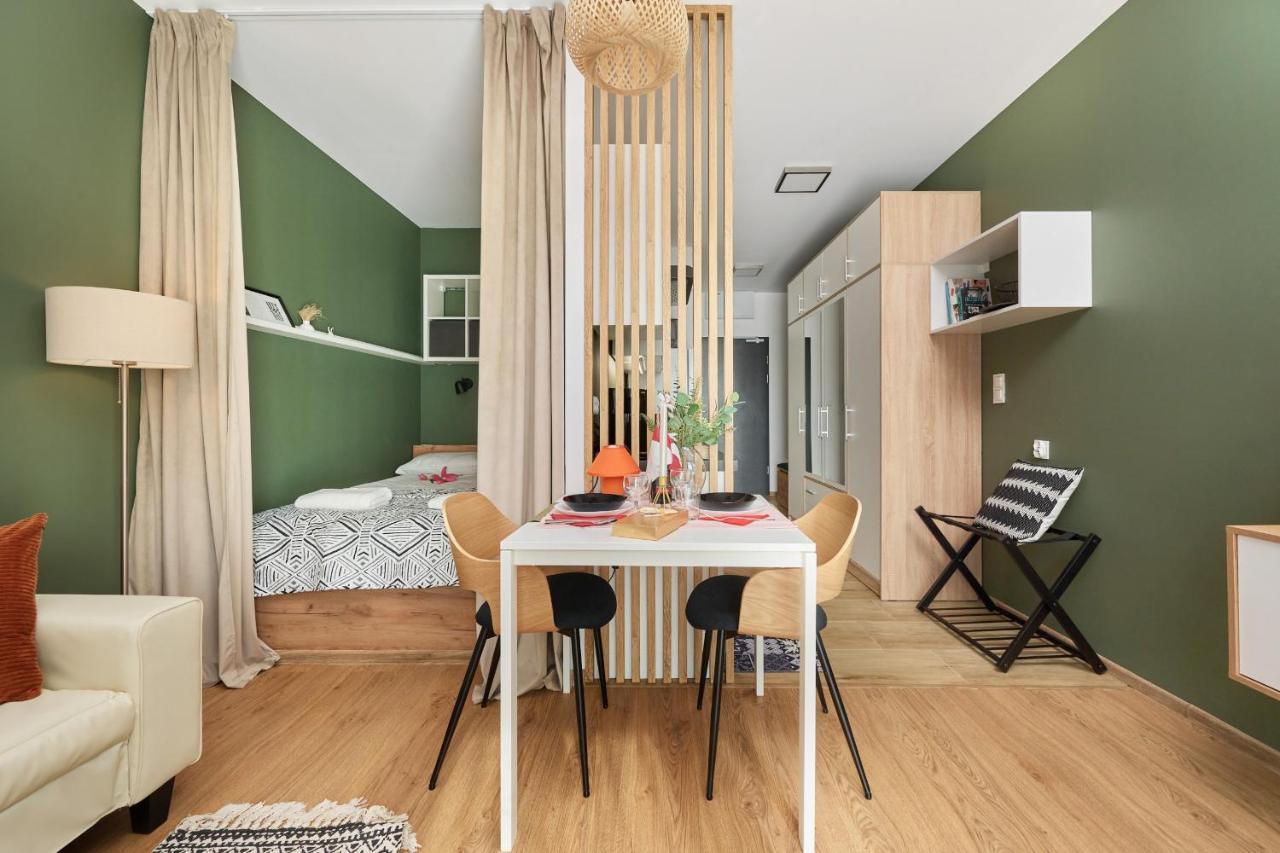City Panorama Studio Apartments Jaworska 4 By Noclegi Renters Breslavia Exterior foto