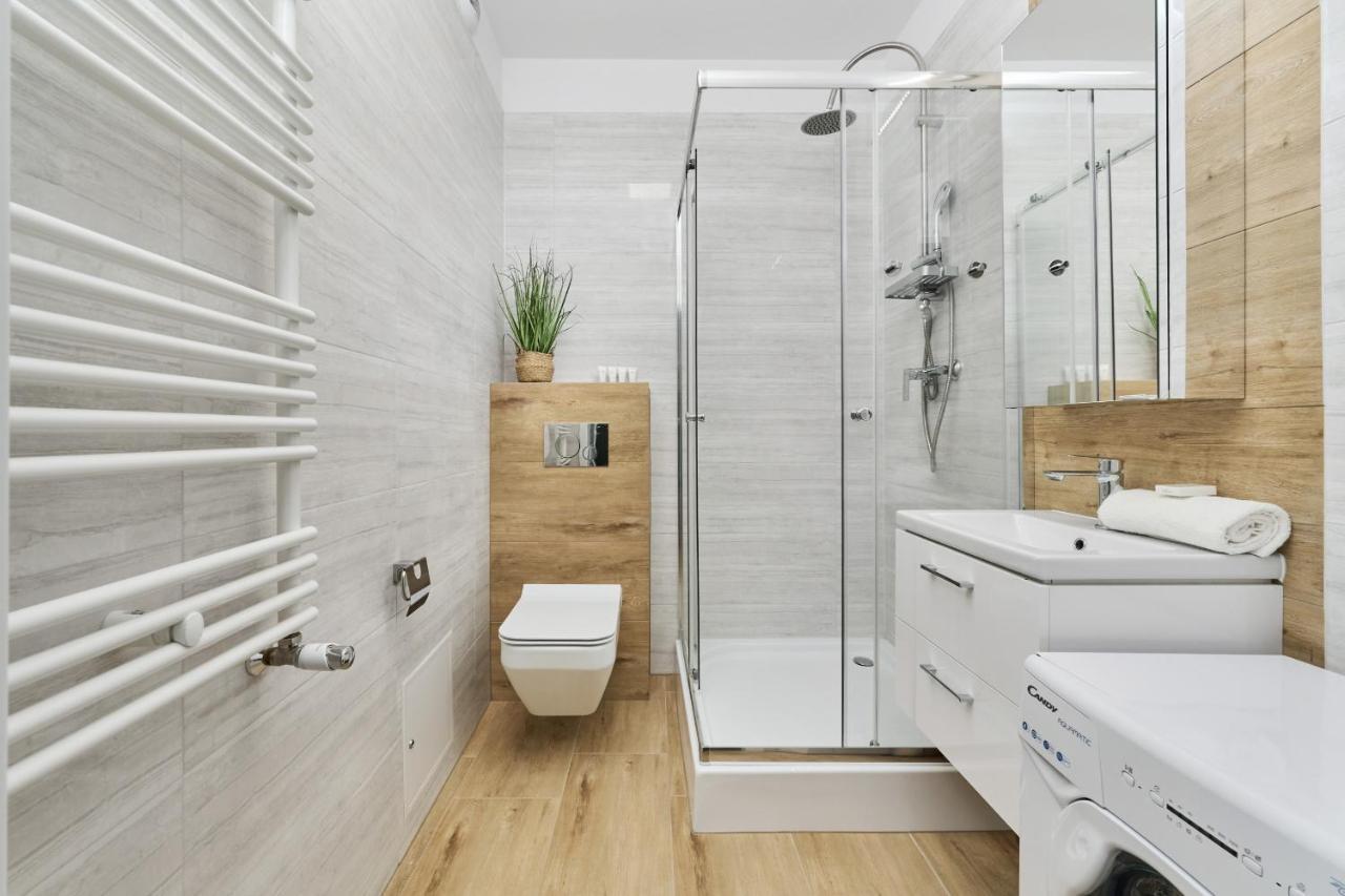 City Panorama Studio Apartments Jaworska 4 By Noclegi Renters Breslavia Exterior foto