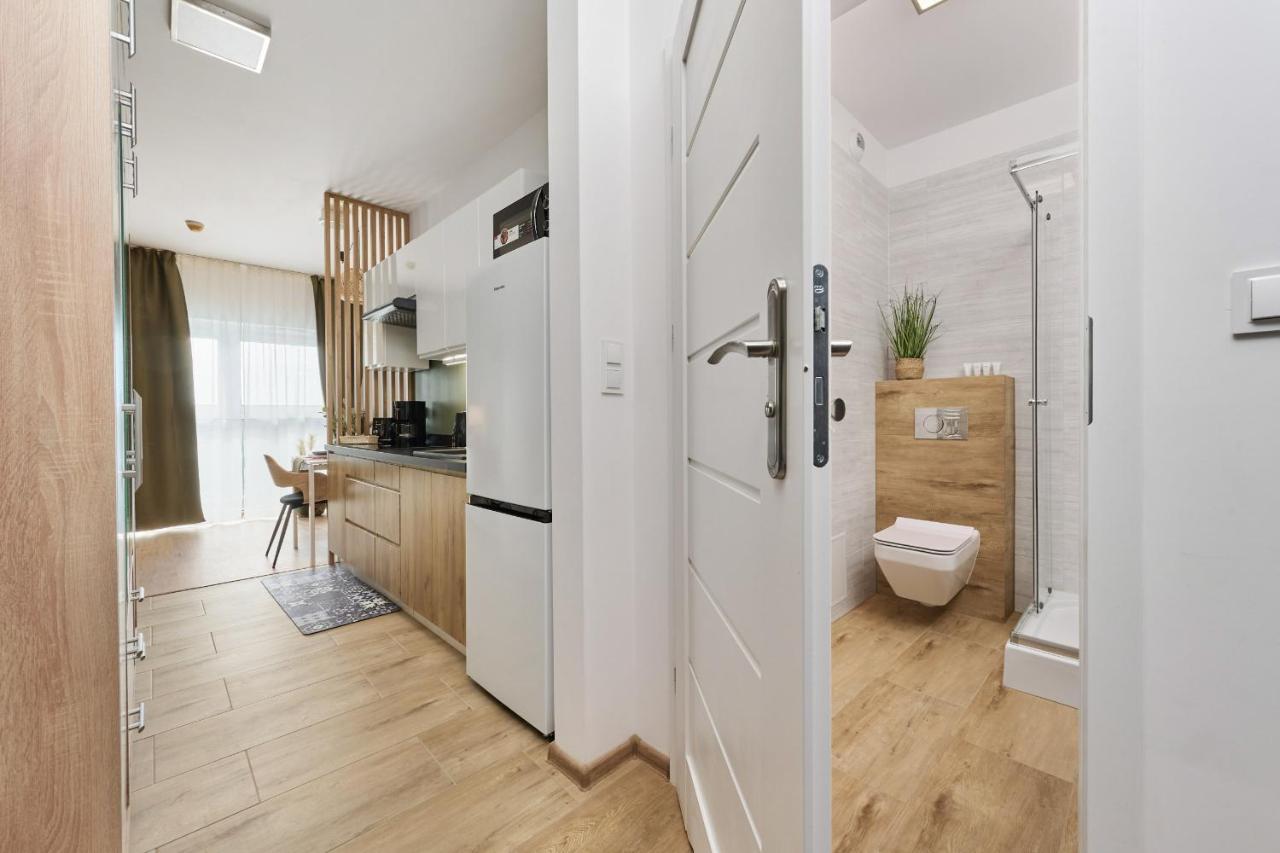 City Panorama Studio Apartments Jaworska 4 By Noclegi Renters Breslavia Exterior foto